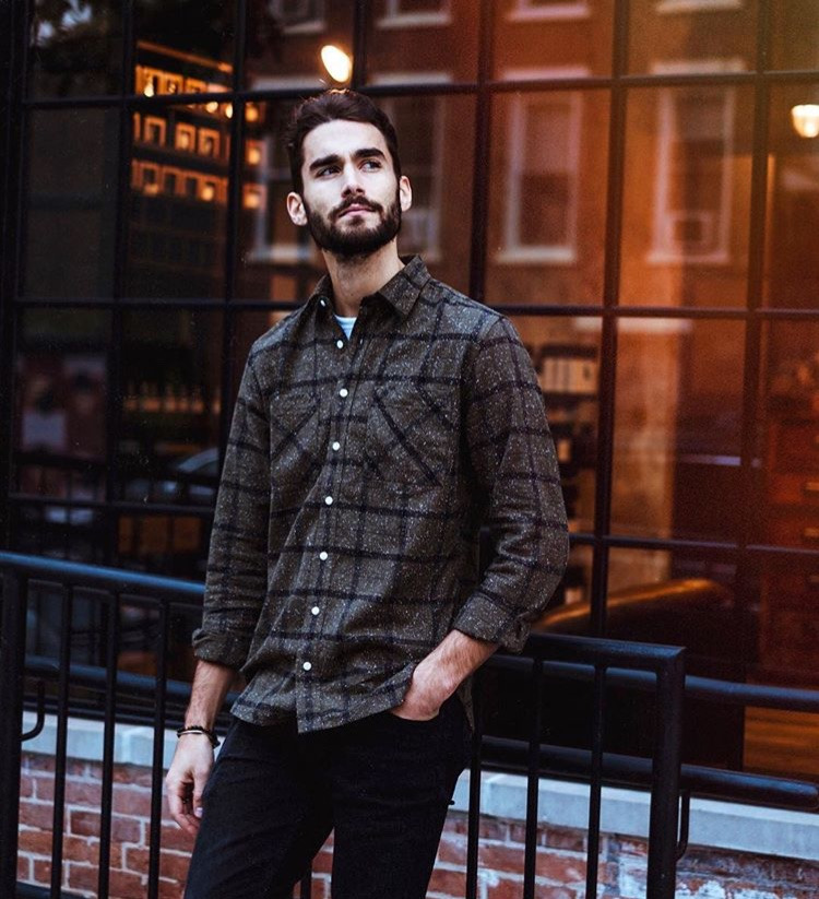 Stili yakala: Nicolas Simoes