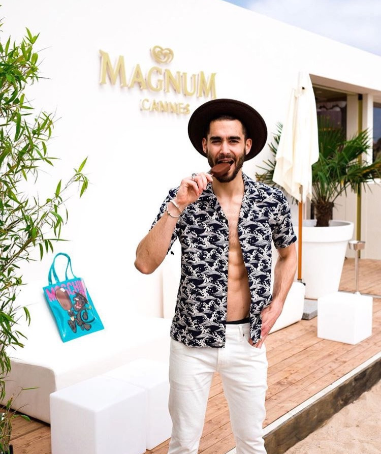 Stili yakala: Nicolas Simoes