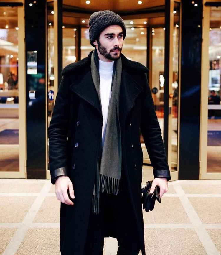 Stili yakala: Nicolas Simoes