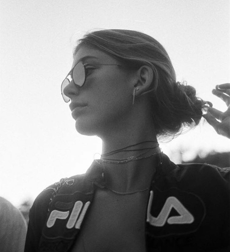 Instagram'ı sevmemiz için bir sebep daha : Camila Morrone