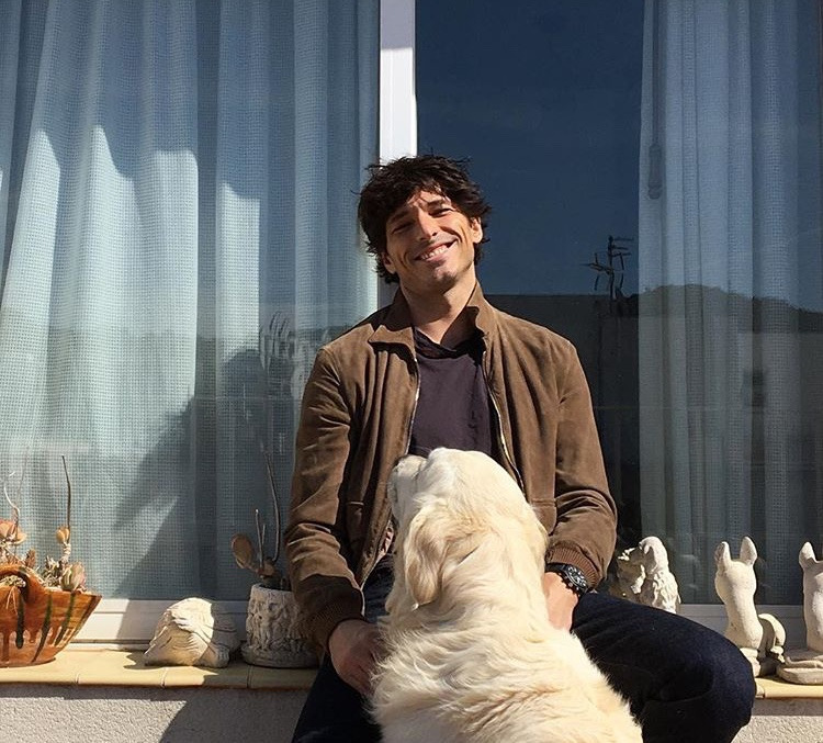 Stili yakala: Andrés Velencoso