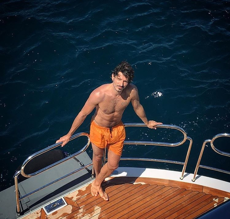 Stili yakala: Andrés Velencoso