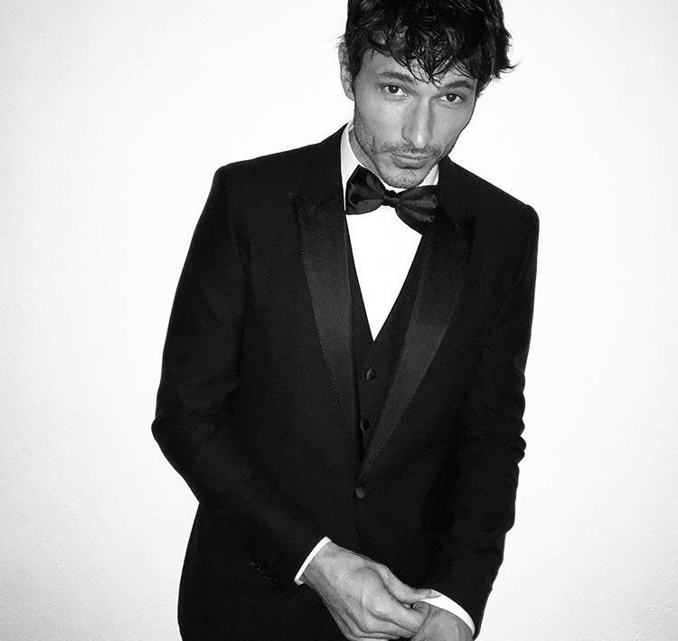 Stili yakala: Andrés Velencoso