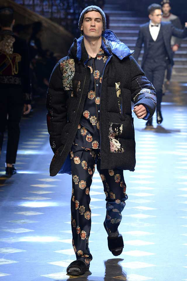 Tüm zamanların vazgeçilmezi : Kapitone montlar