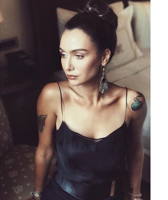 Mercek altında: Birce Akalay