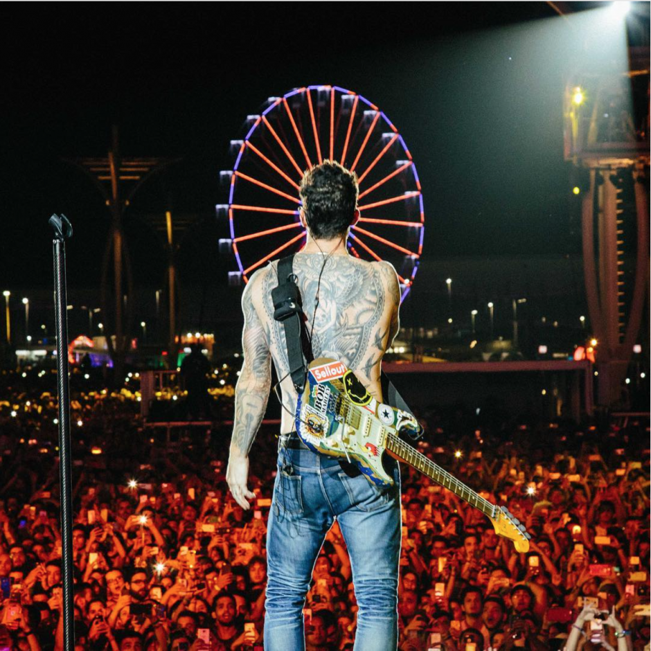 Instagram takibi: Adam Levine