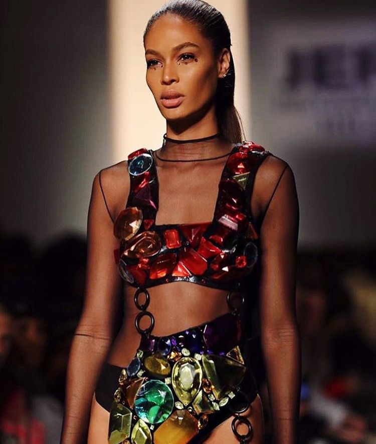 Instagram'ı sevmemiz için bir sebep daha : Joan Smalls