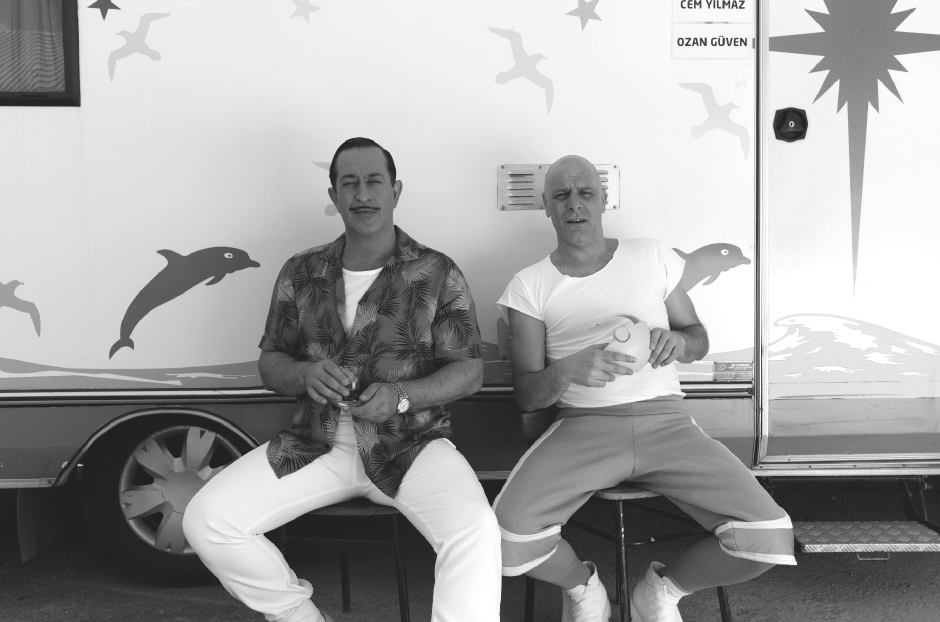 Arif, 216 ve 'ben olsam bari'