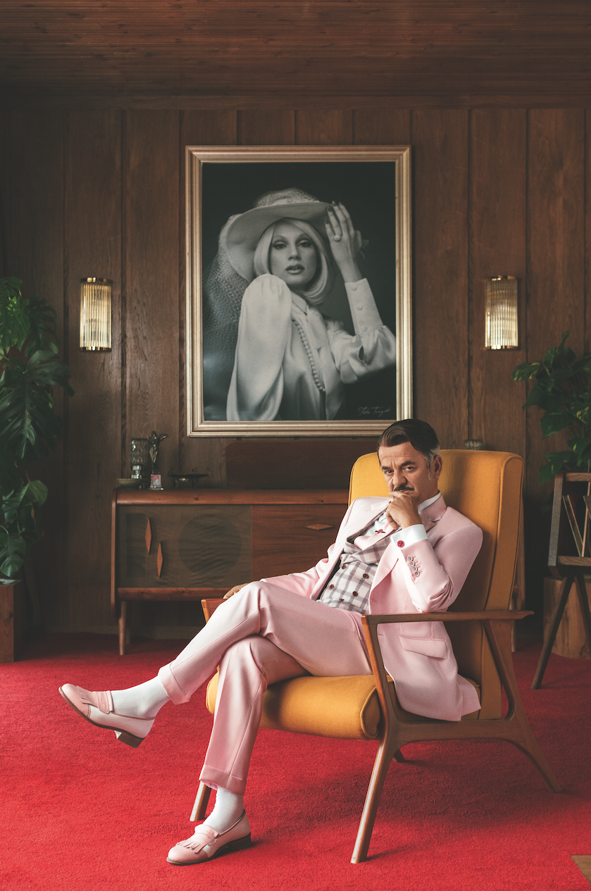 Filmin tüm sürreal karakterleri!