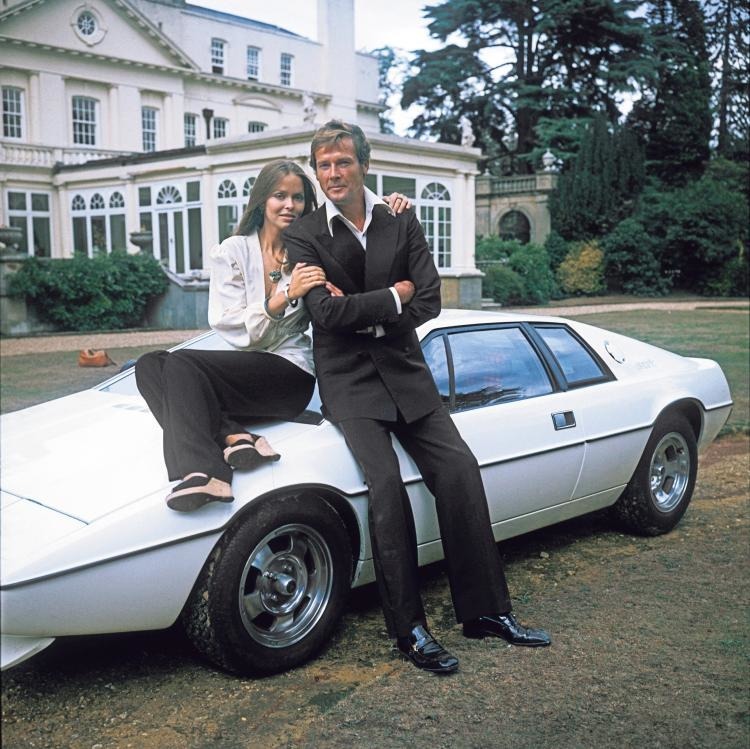 James Bond'dan ilhamla: Zamana meydan okuyan saçlar James Bond'dan ilhamla: Zamana meydan okuyan saçlar