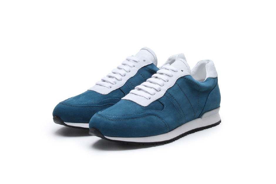 Yeni yine yeniden sneaker