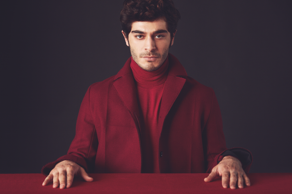 Men of the Year Yılın Yükselen Oyuncusu: Burak Deniz