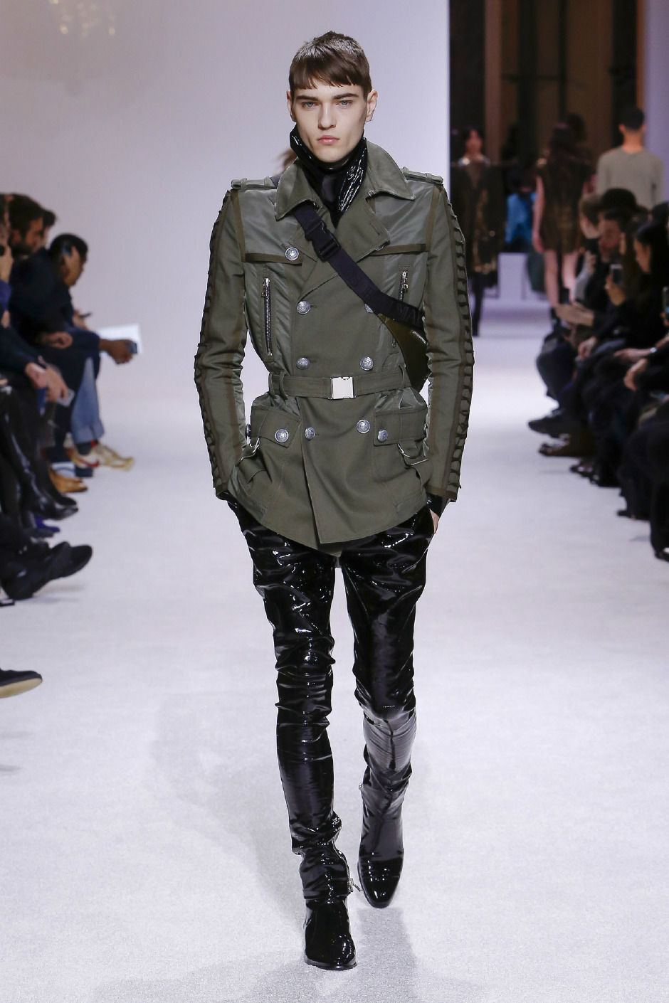 Sıkı siyah: Balmain