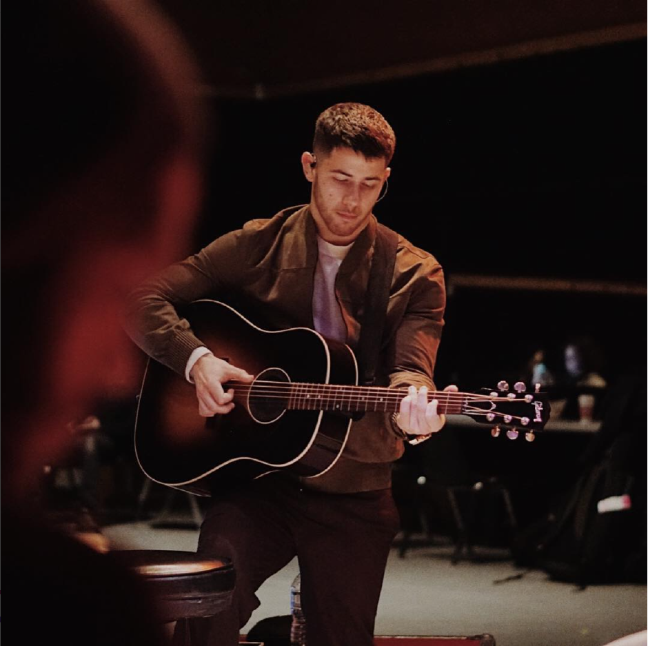 Instagram takibi: Nick Jonas