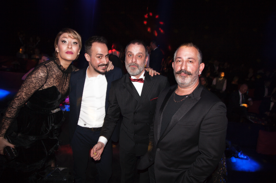 Renkli karelerle Men of the Year 2017