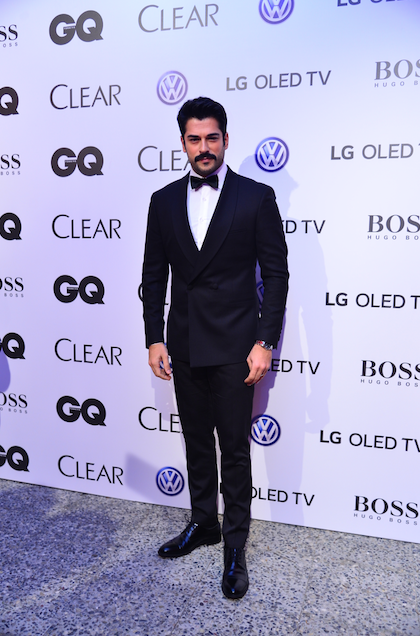 Men of the Year 2017’nin kırmızı halı anları