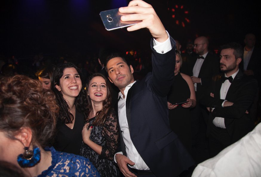 Renkli karelerle Men of the Year 2017