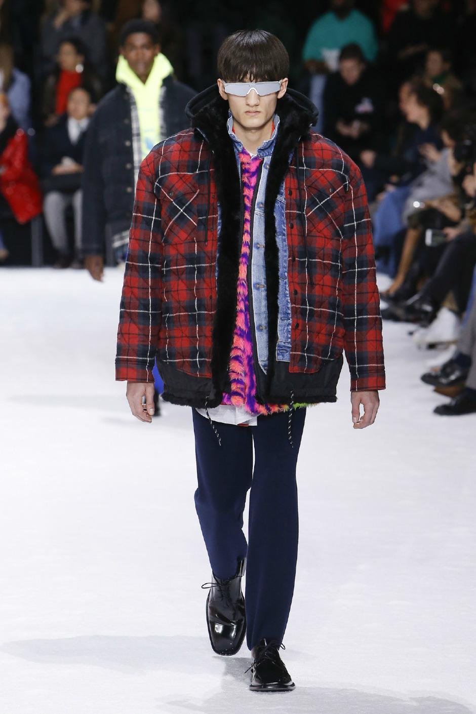 Çok katlı Balenciaga