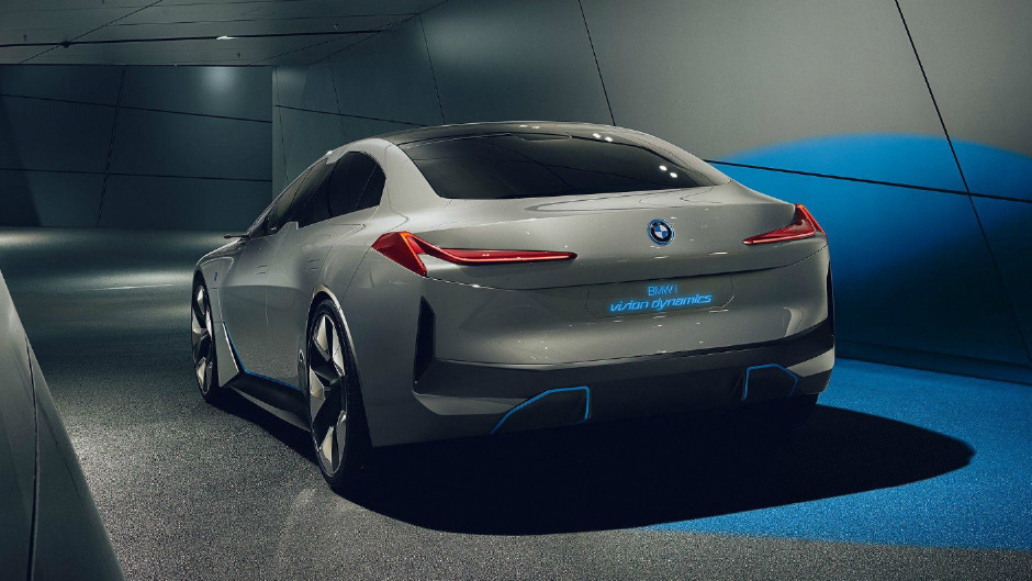 BMW’nin yeni elektrikli aracı: iVision Dynamics i4