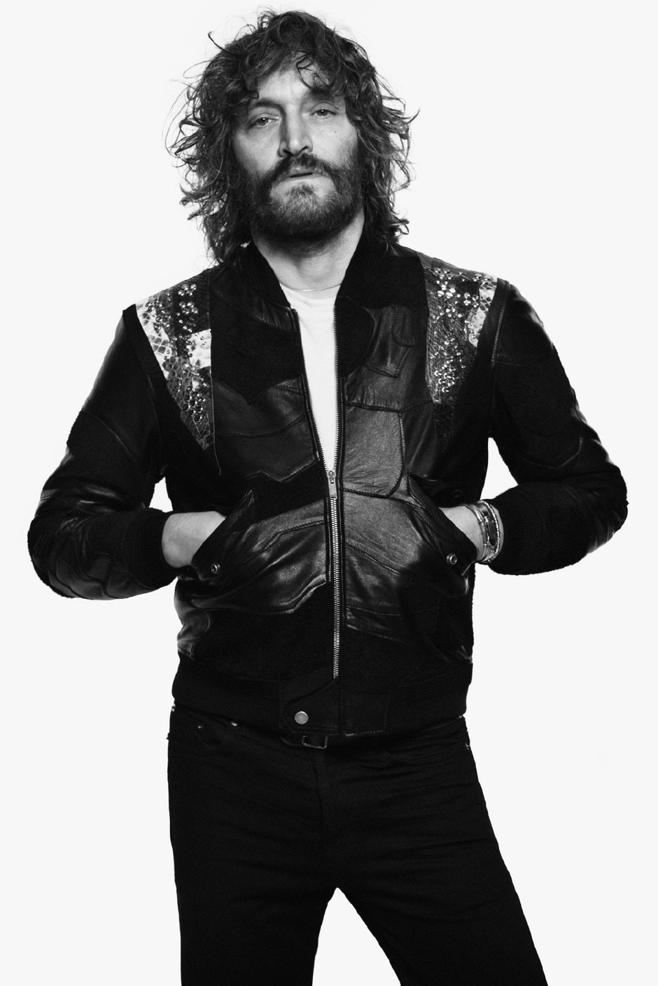 Saint Laurent İlkbahar/Yaz 2018 kampanyasınının ikinci kısmını başlattı