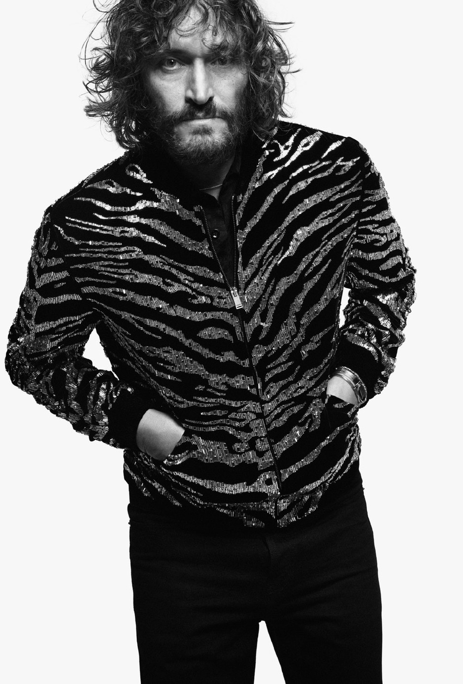 Saint Laurent İlkbahar/Yaz 2018 kampanyasınının ikinci kısmını başlattı