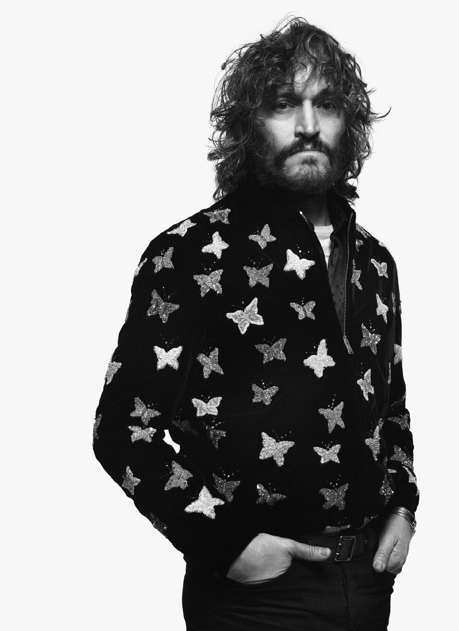 Saint Laurent İlkbahar/Yaz 2018 kampanyasınının ikinci kısmını başlattı