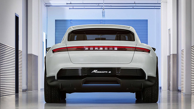 Porsche, Tesla’nın tahtına göz dikti