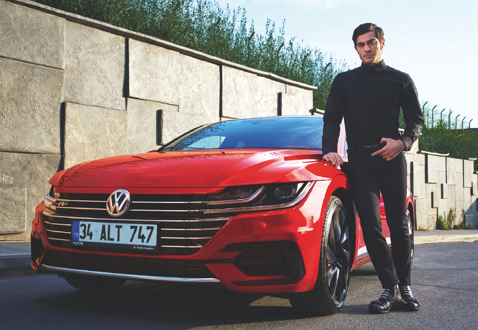 Burak Deniz ile sanatın eserine ilk bakış