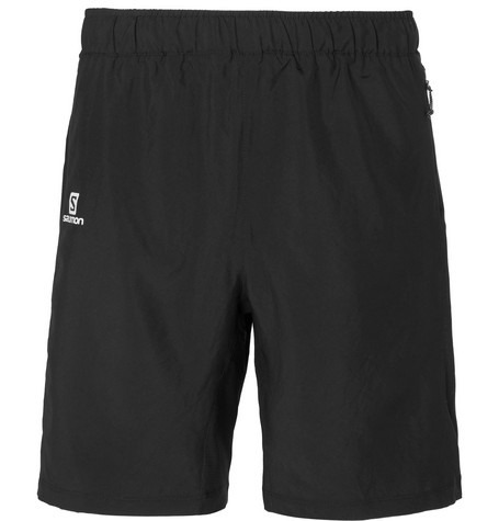 Stil sahibi 8 spor şortu