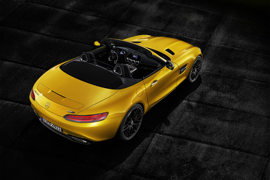 Mercedes’ın yeni AMG GT Roadster modelleriyle tanışın