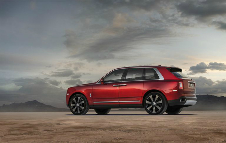 Rolls-Royce SUV kavramını yeniden tanımlıyor