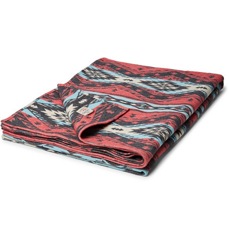 Plaj çantanızın olmazsa olmazı 17 ürün