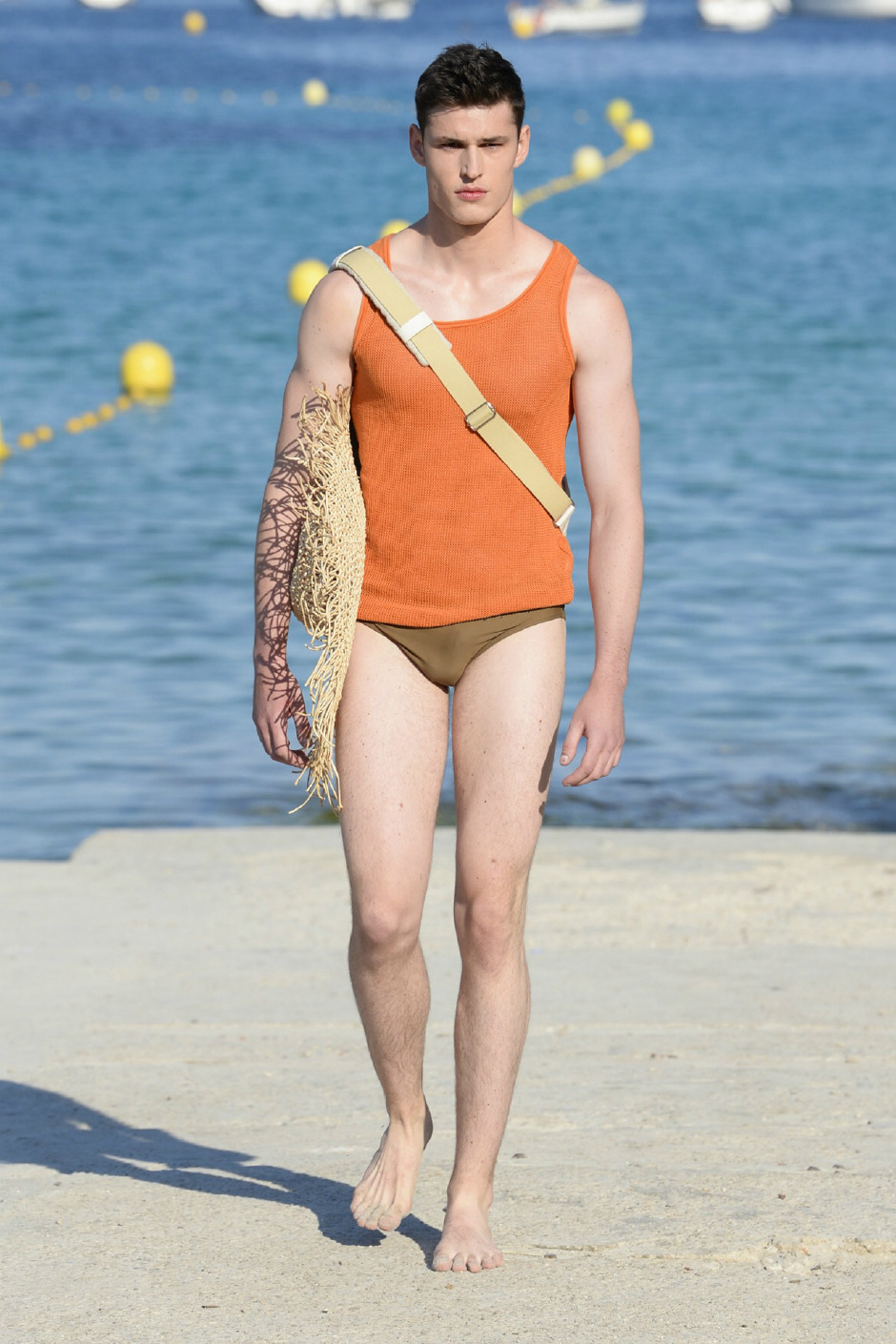 Ve beklenen an geldi: Jacquemus, ilk erkek koleksiyonuyla karşımızda