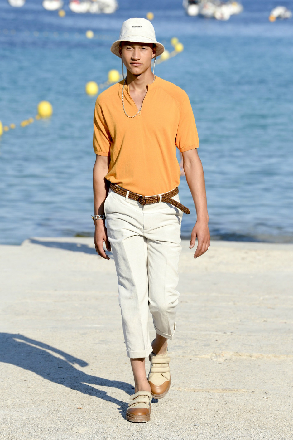 Ve beklenen an geldi: Jacquemus, ilk erkek koleksiyonuyla karşımızda
