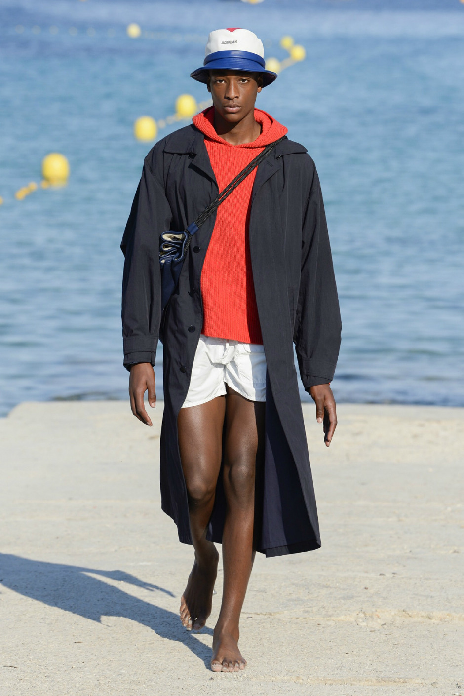 Ve beklenen an geldi: Jacquemus, ilk erkek koleksiyonuyla karşımızda