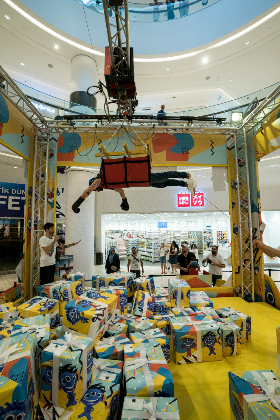 Kıvanç Kasabalı ve oğlu Can Emaar Çocuk Karnavalı’nda