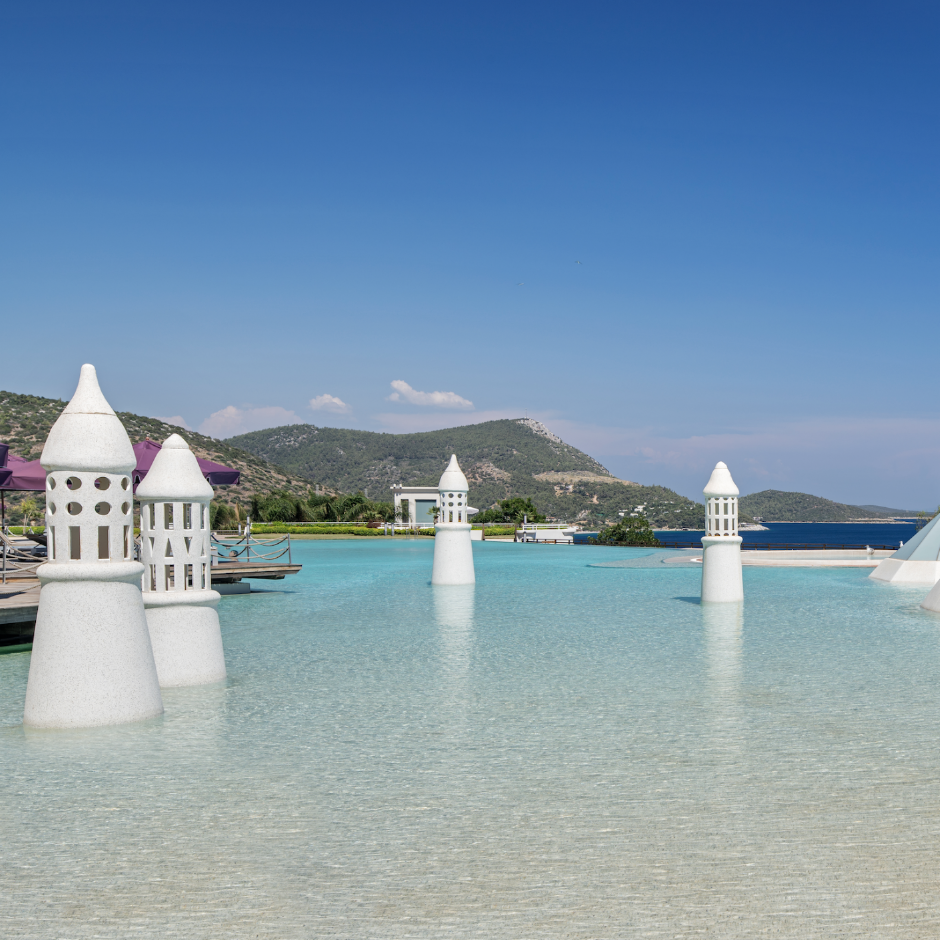 Mavinin eşsiz tonları: Kempinski Hotel Barbaros Bay