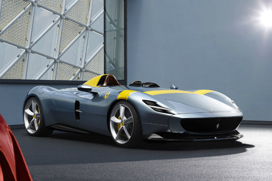 Ferrari’nin Yeni Canavarları: Monza SP1 ve SP2 Speedster