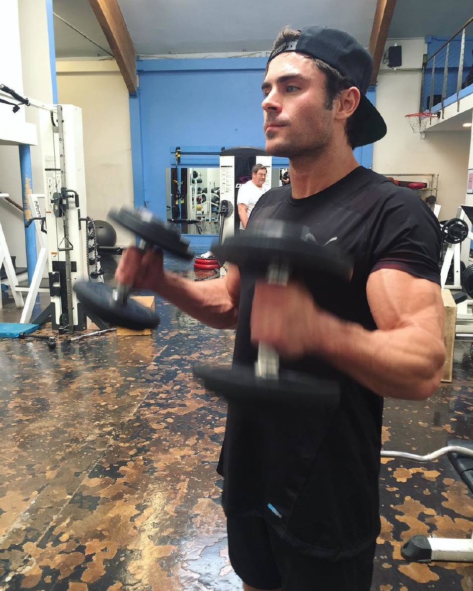 Zac Efron'un İlham Veren Spor Tutkusu