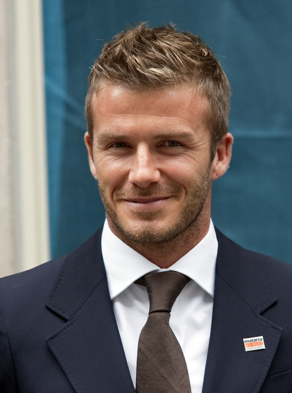 Undercut'tan Buzz Kesime David Beckham'ın Saç Evrimi Undercut'tan Buzz Kesime David Beckham'ın Saç Evrimi