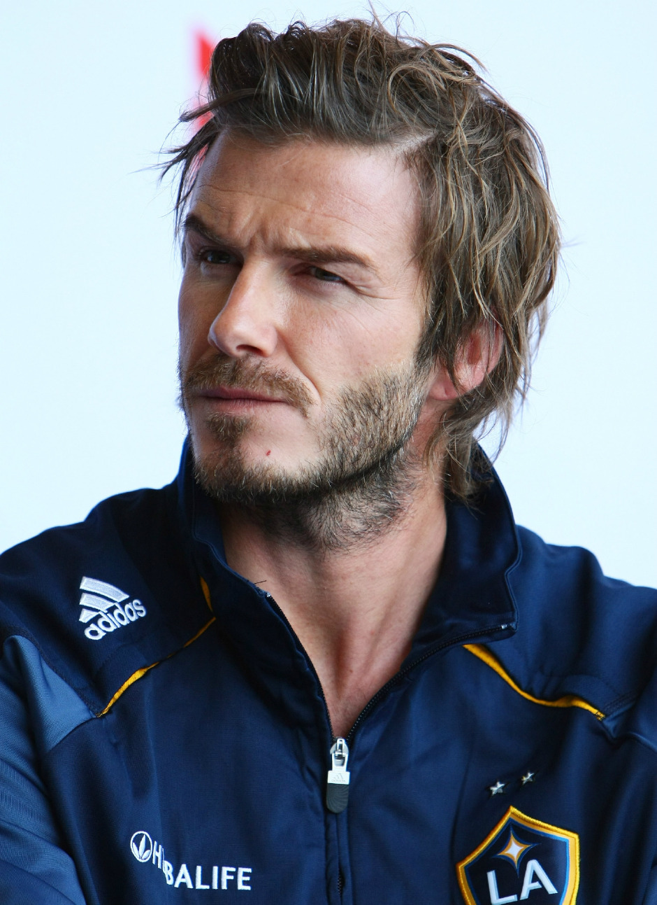 Undercut'tan Buzz Kesime David Beckham'ın Saç Evrimi Undercut'tan Buzz Kesime David Beckham'ın Saç Evrimi