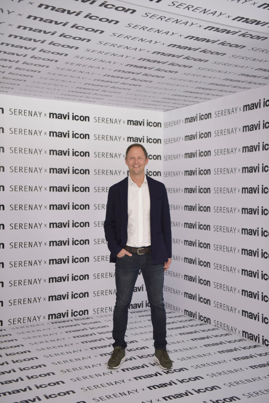 Çok Serenay, Çok Mavi Bir Gece Çok Serenay, Çok Mavi Bir Gece