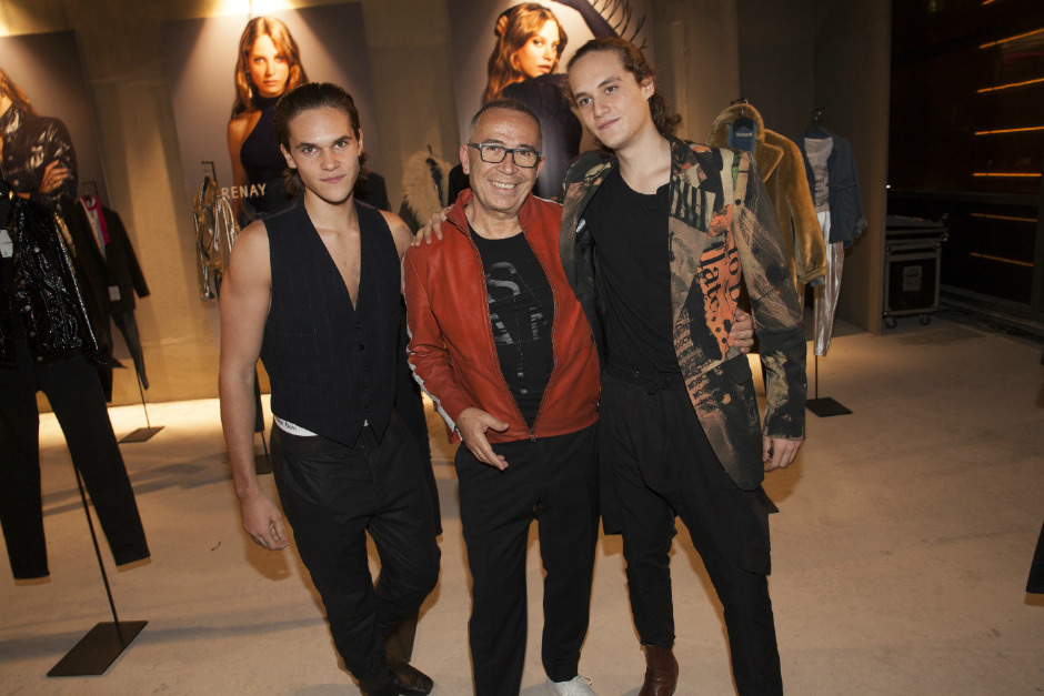 Çok Serenay, Çok Mavi Bir Gece Çok Serenay, Çok Mavi Bir Gece