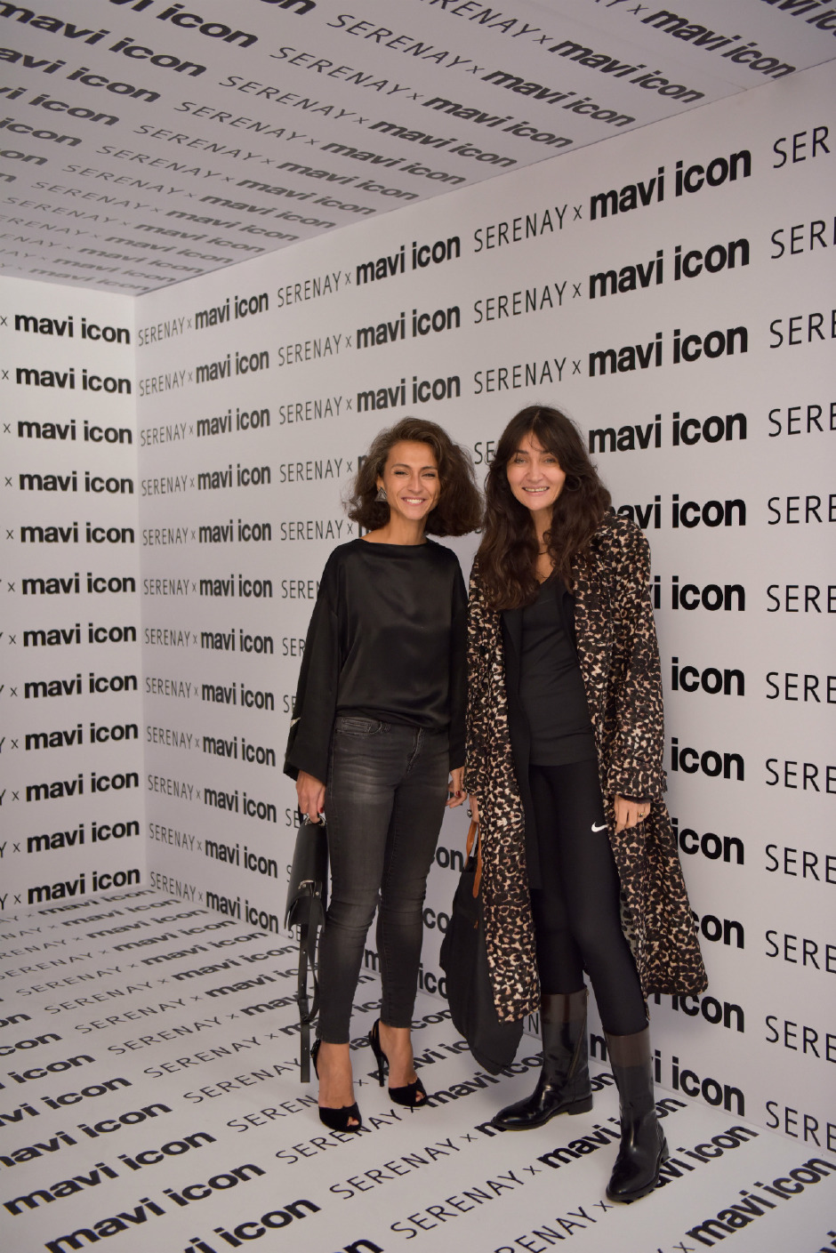 Çok Serenay, Çok Mavi Bir Gece Çok Serenay, Çok Mavi Bir Gece