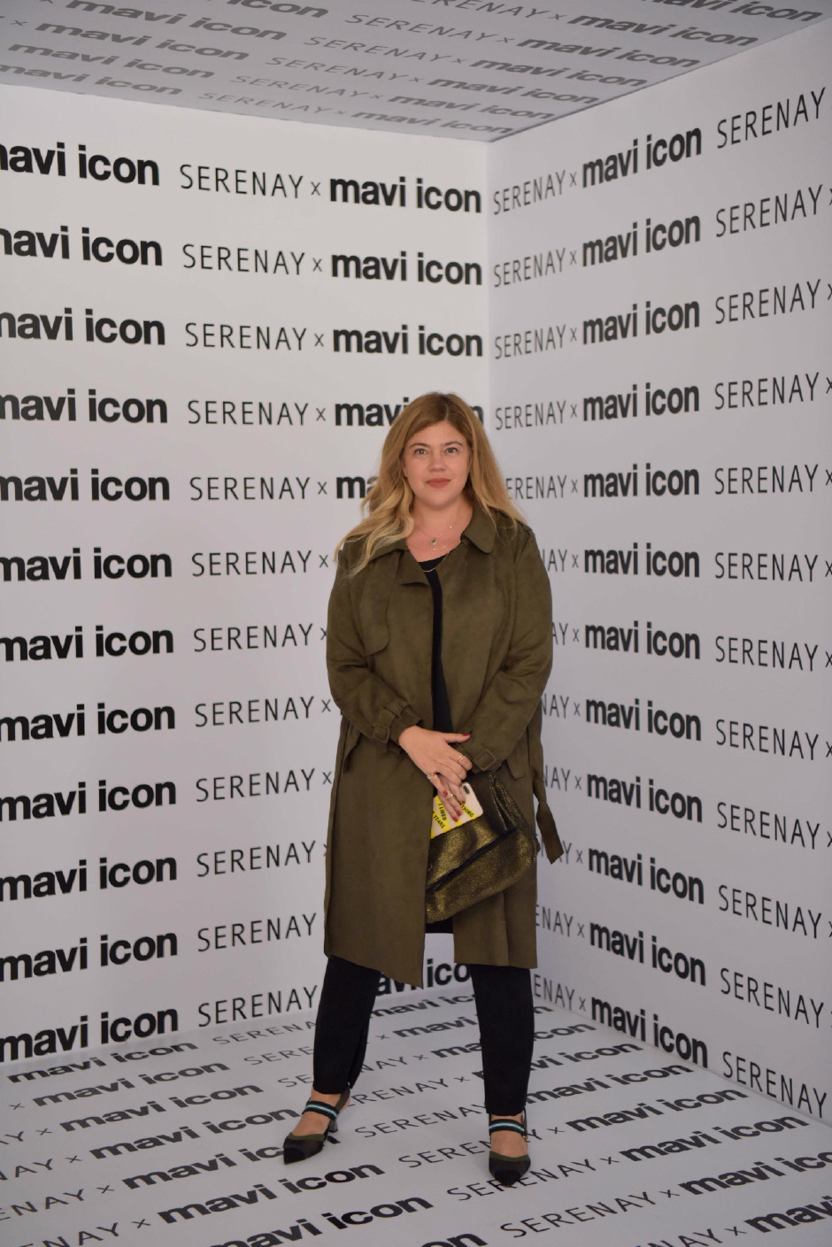 Çok Serenay, Çok Mavi Bir Gece Çok Serenay, Çok Mavi Bir Gece