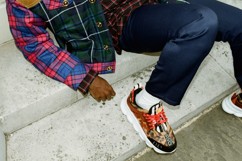 Versace’nin Yeni Sneaker Koleksiyonu: Chain Reaction
