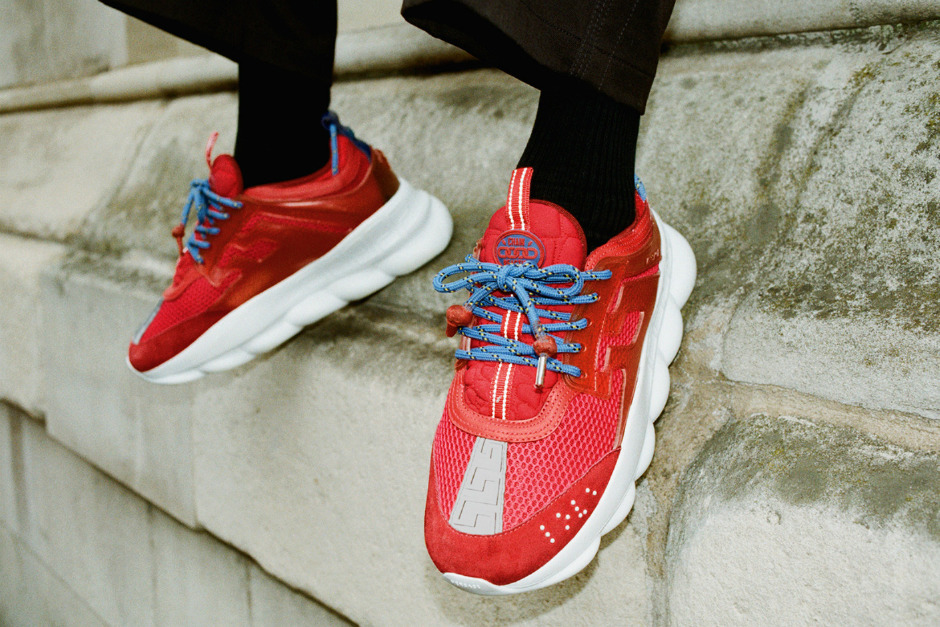 Versace’nin Yeni Sneaker Koleksiyonu: Chain Reaction