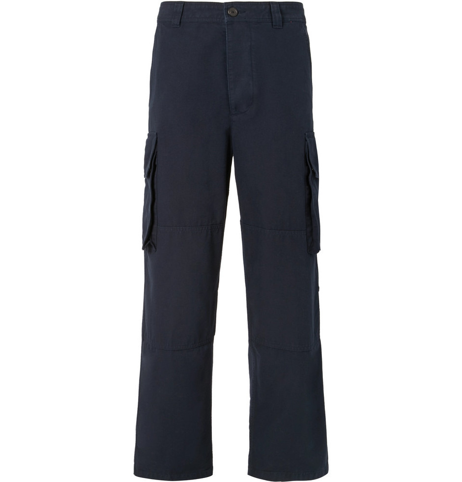 Şu Aralar Sahip Olmanız Gereken Kargo Pantolonlar