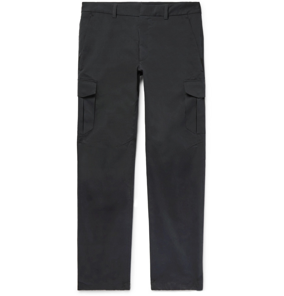 Şu Aralar Sahip Olmanız Gereken Kargo Pantolonlar