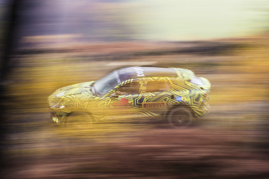 Aston Martin'in İlk SUV Modeli: DBX